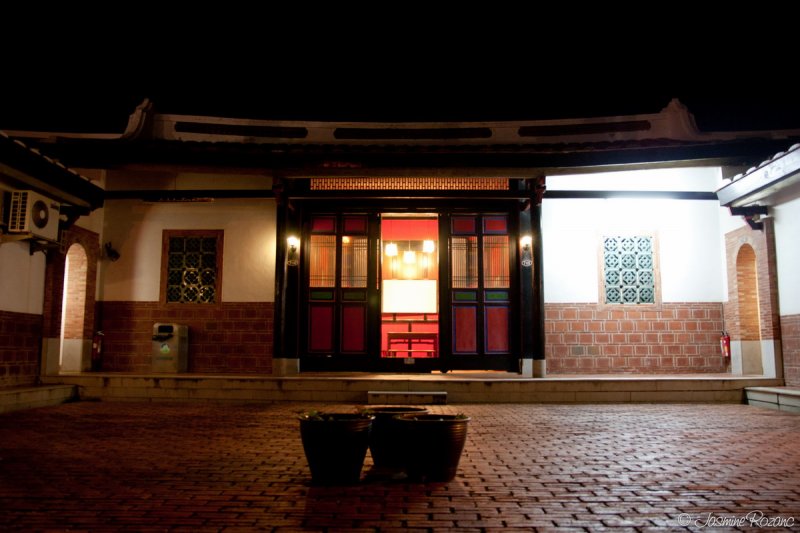 Traditional style hotel: courtyard